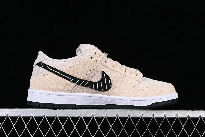 All Categories Nk SB Dunk Series Nk SB Dunk Low Low-top sneakers Albino & Preto x Nk SB Dunk Low joint model TearTear SB low-top casual sneakers FD2627-200